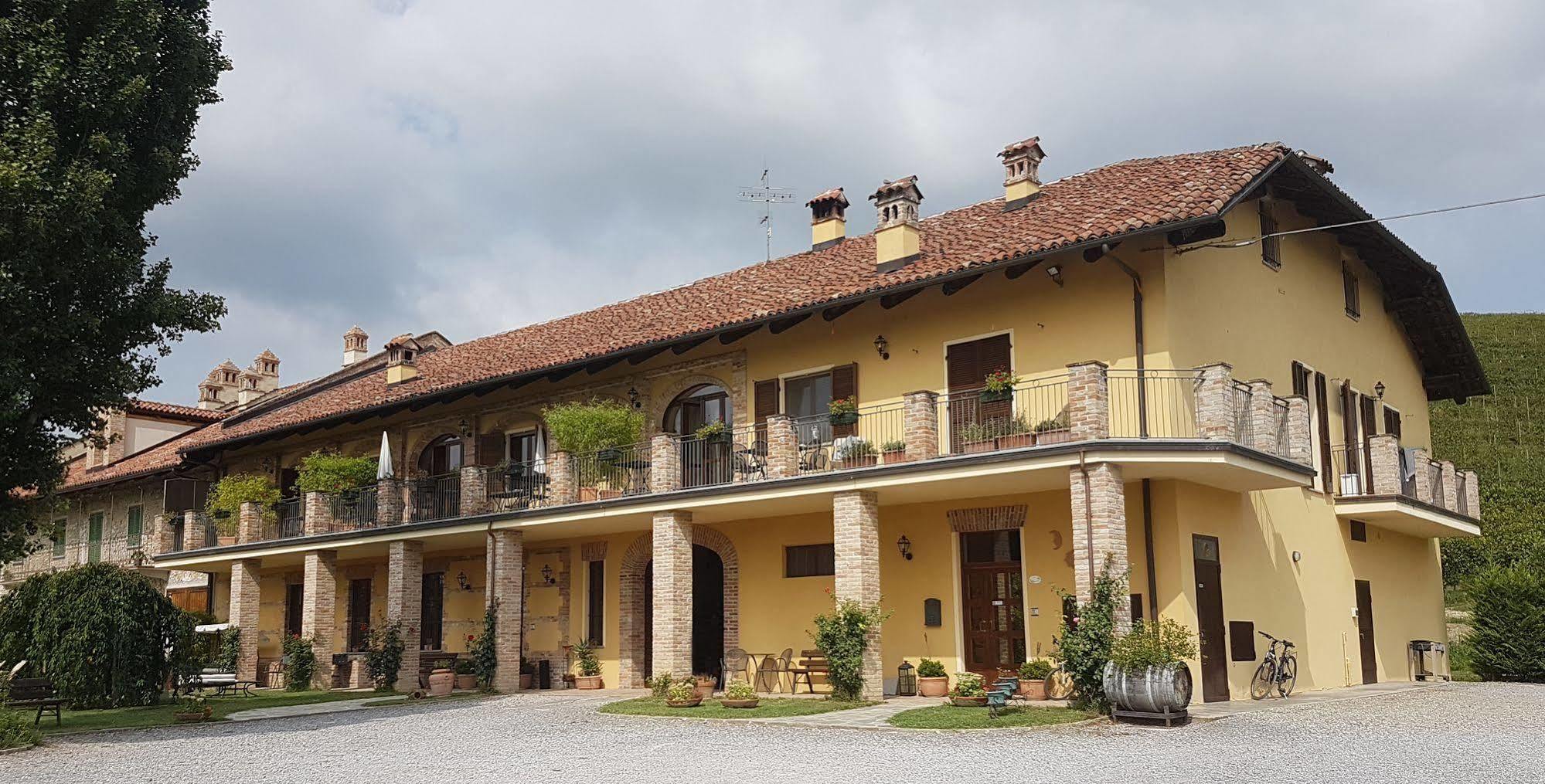 Cascina Rocca - Guest House Castiglione Falletto Exterior photo