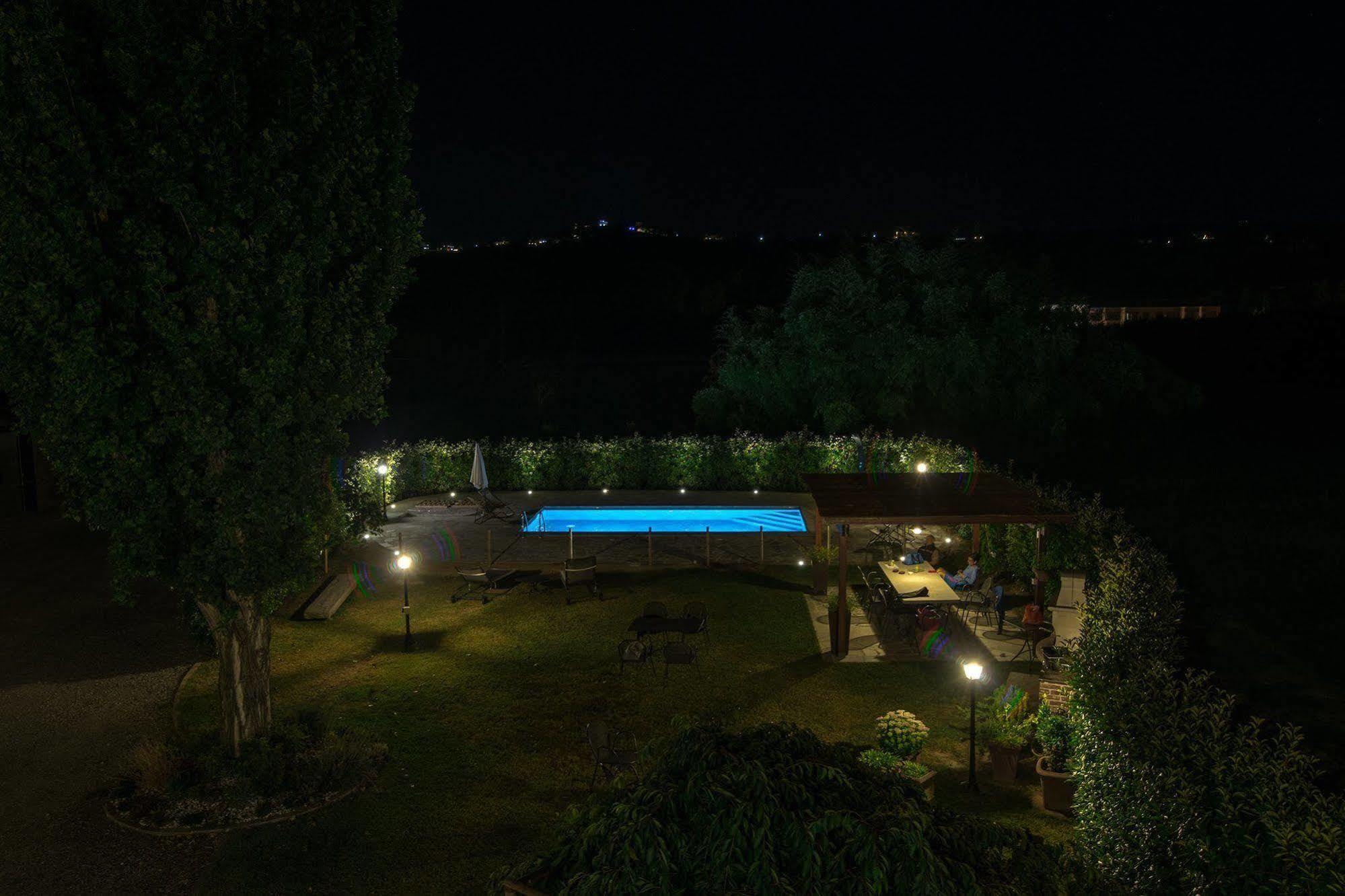 Cascina Rocca - Guest House Castiglione Falletto Exterior photo